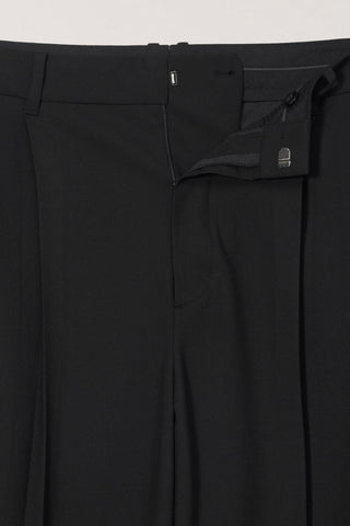 DOUBLE PLEATED WIDE SLACKS BLACK