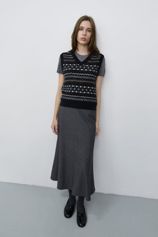 UNISEX CRAFTED V-NECK KNIT VEST NAVY