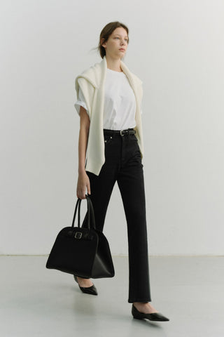 ESSENTIAL SEMI BOOT-CUT JEANS BLACK