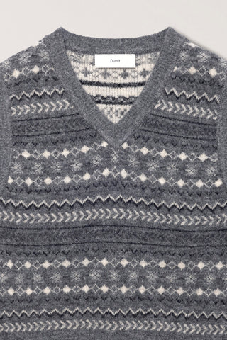UNISEX CRAFTED V-NECK KNIT VEST GREY