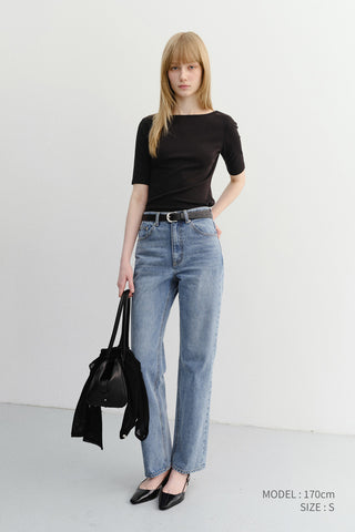 ESSENTIAL BOAT NECK T-SHIRT BLACK
