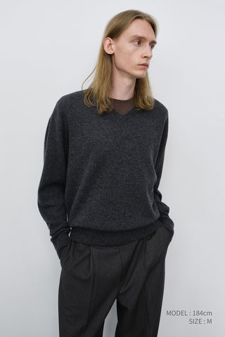 PLEATED SEMI-WIDE SLACKS CHARCOAL GREY