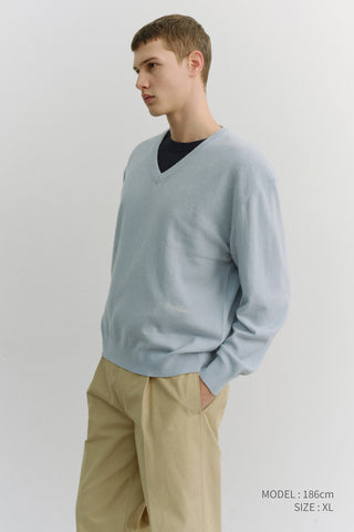 UNISEX SOFT V-NECK SWEATER SOFT BLUE