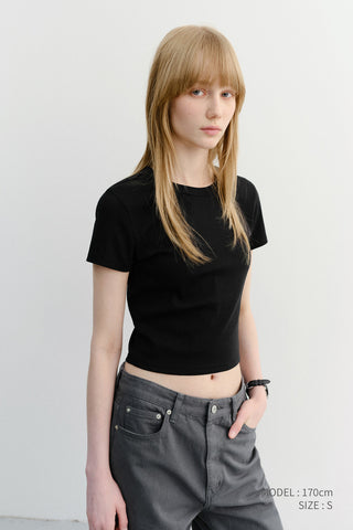 CROPPED SLIM TOP BLACK