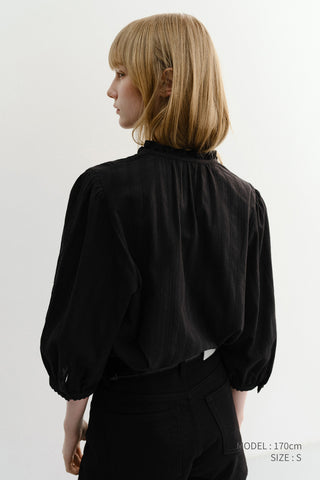 JANE FRILL BLOUSE BLACK
