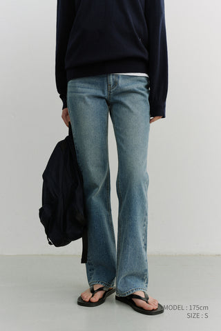ESSENTIAL SEMI BOOT-CUT JEANS BRUSHED BLUE