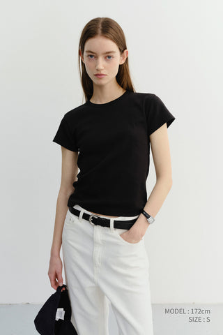 ESSENTIAL T-SHIRT BLACK