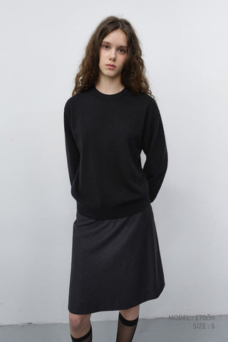 UNISEX ESSENTIAL CREWNECK SWEATER BLACK