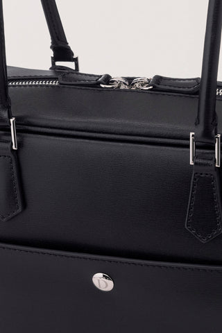 CLASSIC 28 LEATHER BAG BLACK