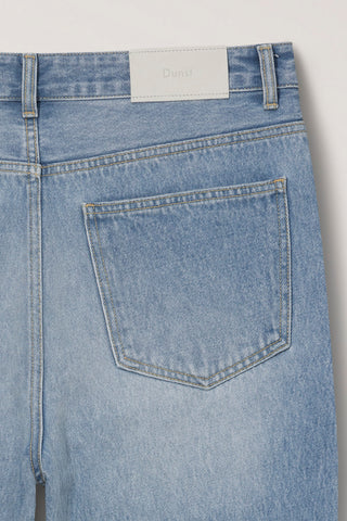 REGULAR JEANS LIGHT BLUE