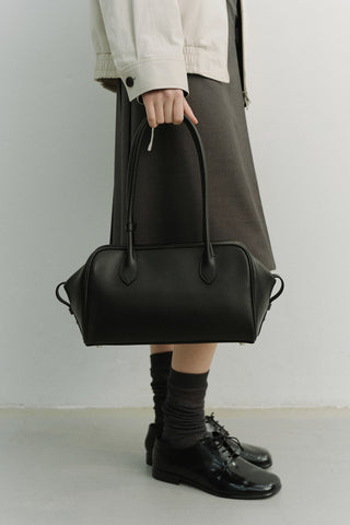 SOFT FRAME COMPACT SHOULDER BAG BLACK