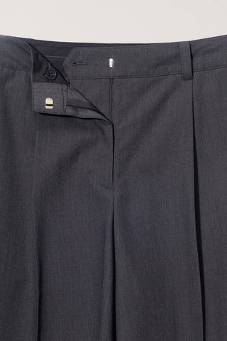 BERMUDA SHORTS CHARCOAL GREY