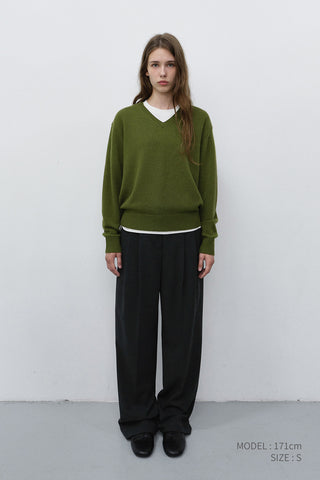 UNISEX CASHMERE V-NECK SWEATER OLIVE GREEN