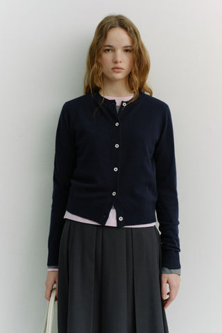 ESSENTIAL CREWNECK KNIT CARDIGAN DARK NAVY