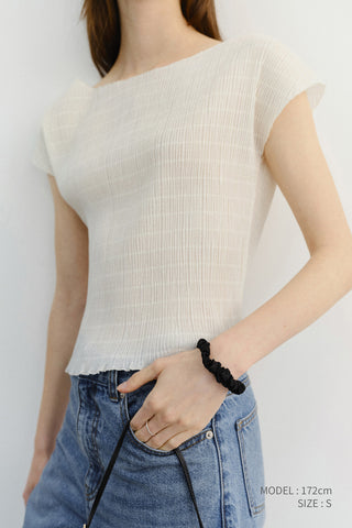 PLEATS BLOUSE IVORY