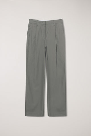 PLEATED CHINO SLACKS KHAKI