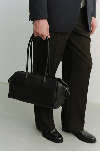 SOFT FRAME SHOULDER BAG BLACK