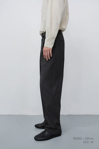 PLEATED SEMI-WIDE SLACKS CHARCOAL GREY