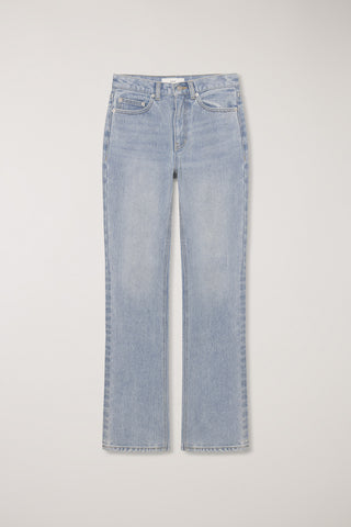 ESSENTIAL SEMI BOOT-CUT JEANS LIGHT BLUE