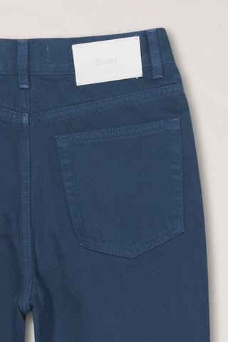 ESSENTIAL STRAIGHT COLORED JEANS BLUE NAVY