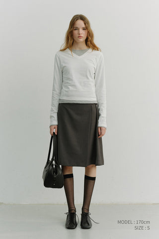 ESSENTIAL PETIT V-NECK T-SHIRT OFF WHITE