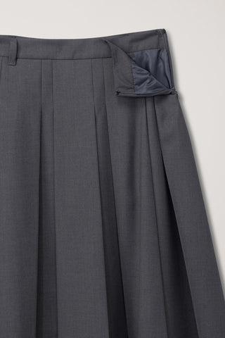 VOLUME PLEATS MIDI SKIRT MID GREY