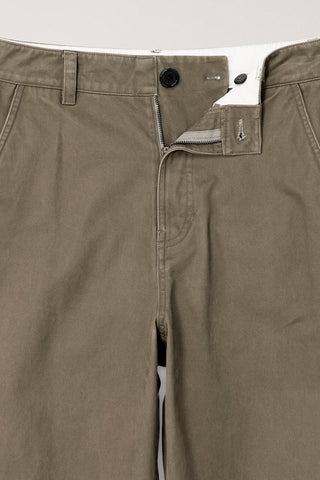 STRAIGHT CHINO SLACKS BEIGE